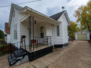 743 15th Ave S, Clinton, IA 52732