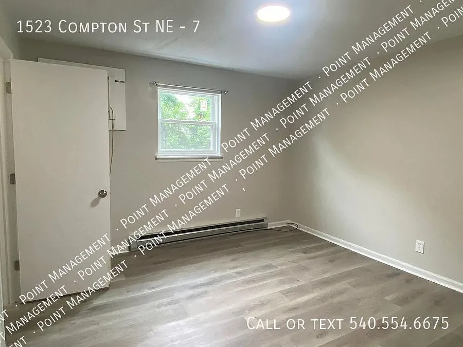 1 Bedroom 1 Bath Apartment — Photo 3