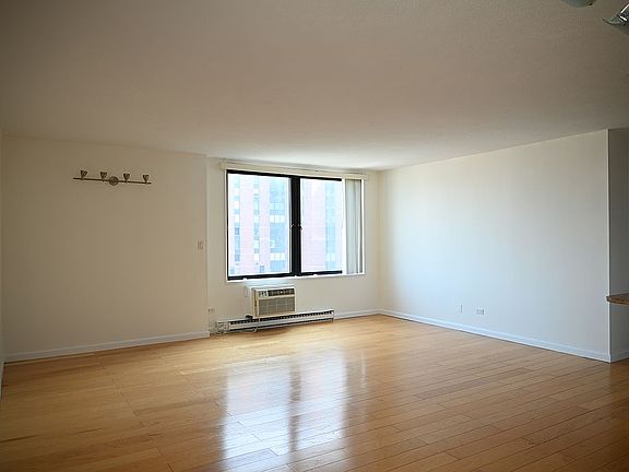 5th image of 1601 3rd Ave APT 23K