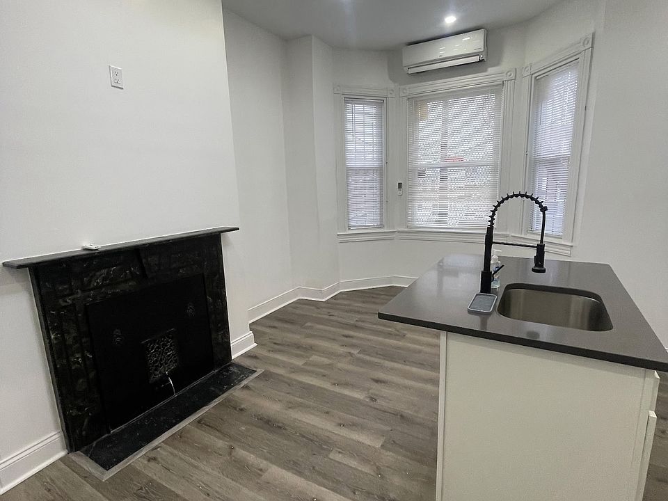 1st image of 2507 Saint Paul St #1