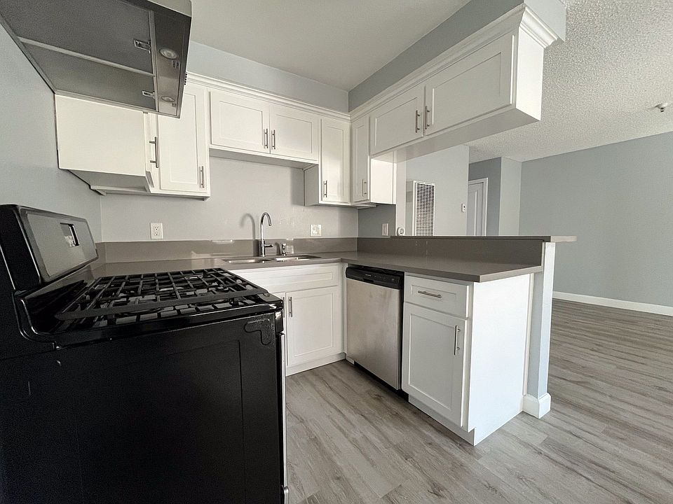 1st image of 12521 Grevillea Ave APT 5