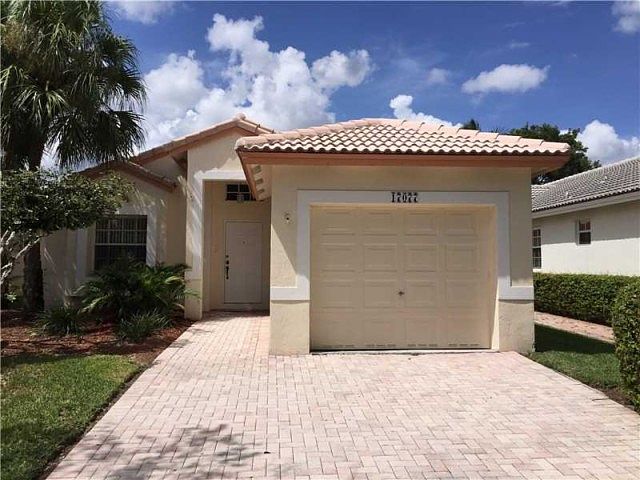 1st image of 17077 NW 11th St