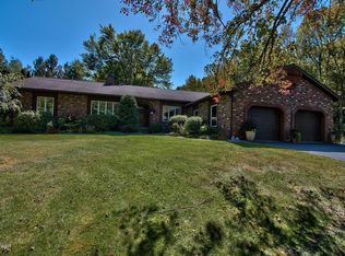 45 London Dr, Bethany, PA 18431