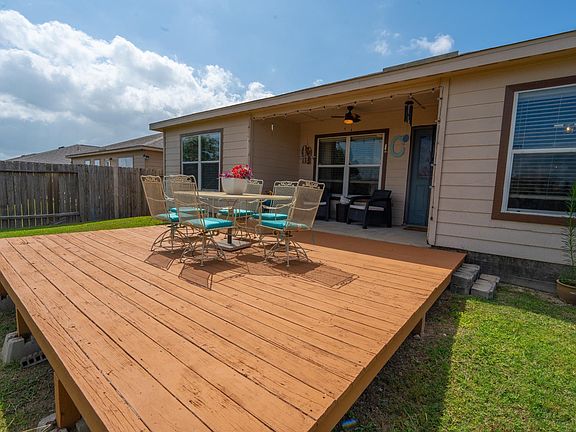 3rd image of 101 Hawkins Ln