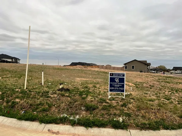 2168 Glenwood Dr, Garden City, KS 67846