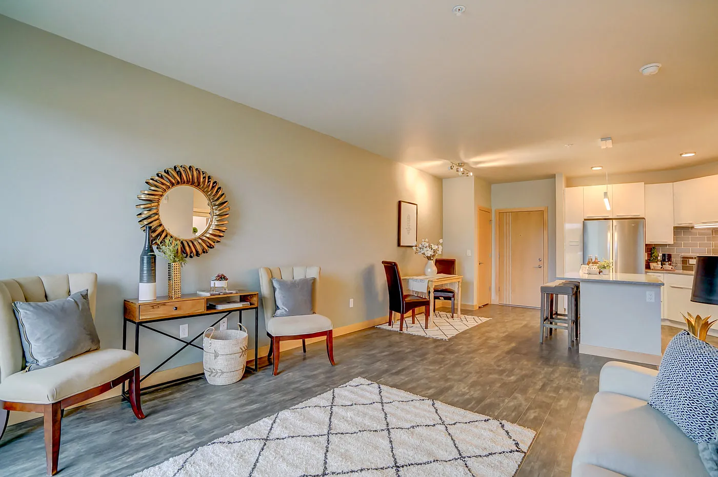 Latitude 43 — Photo 3