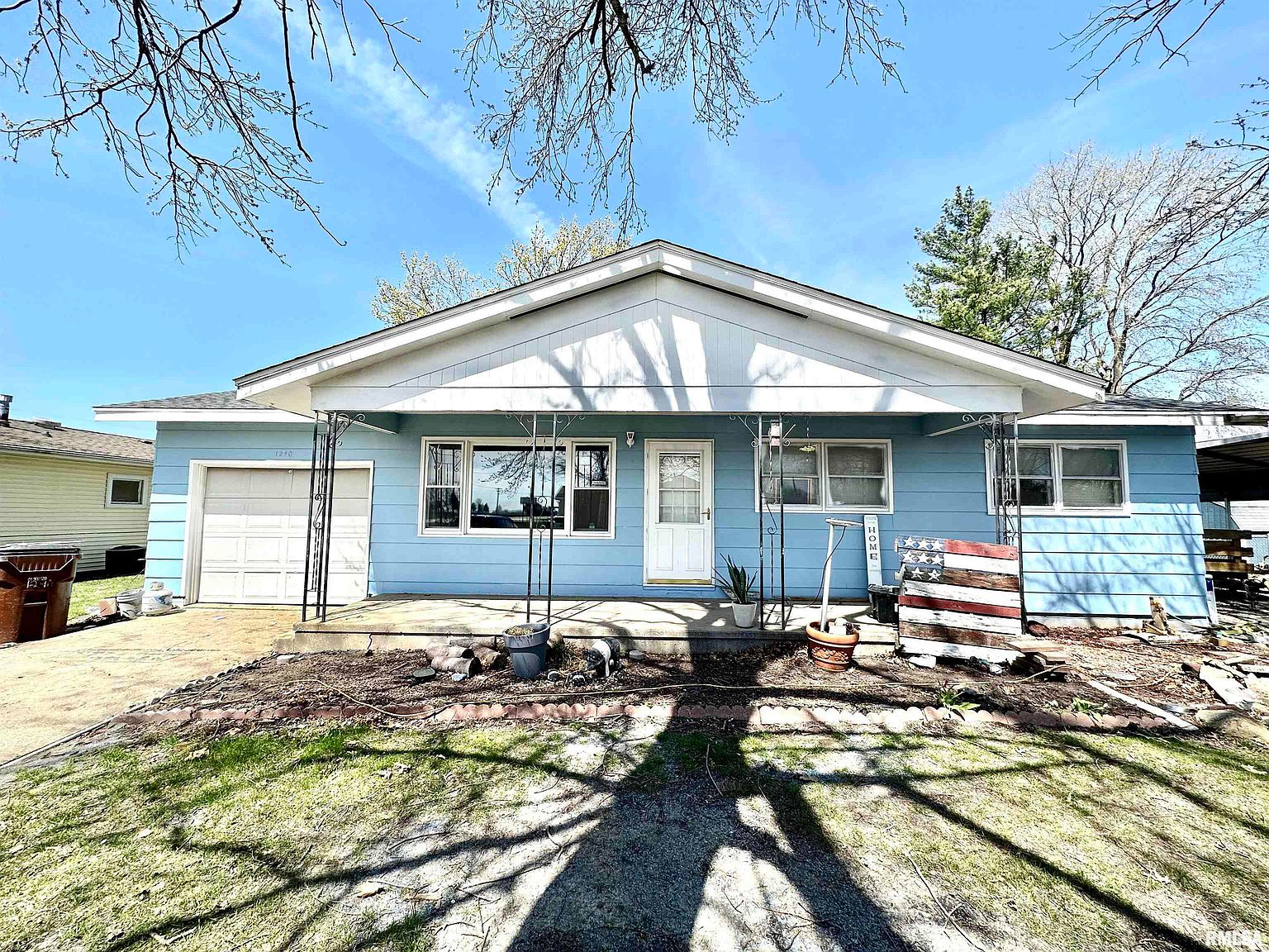 1240 Pine Ln, Auburn, IL 62615 Zillow