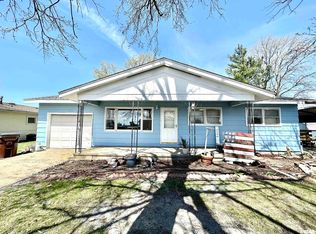 1240 Pine Ln, Auburn, IL 62615