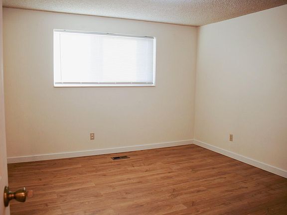 Spacious bedroom