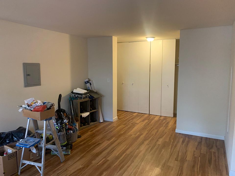 1st image of 7522 N Greenview Ave APT 209