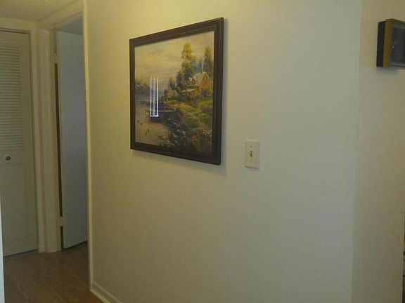 3rd image of 5220 Las Verdes Cir APT 213