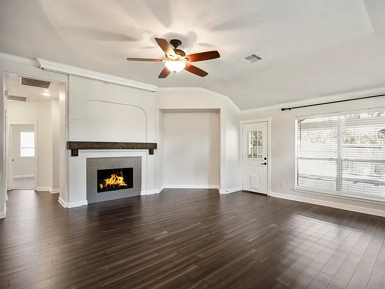 5802 Sawyer Bend Ln — Photo 14