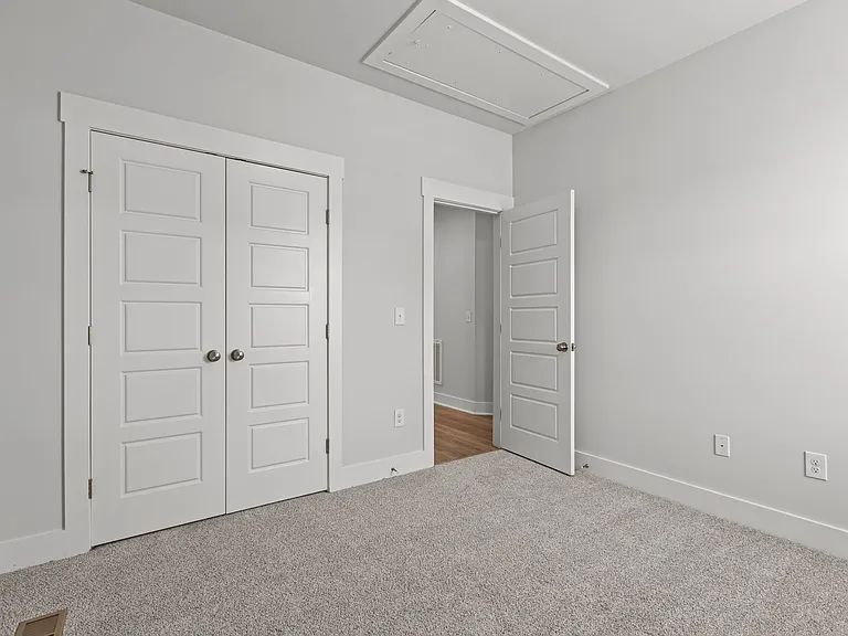118 Cottage Way — Photo 18