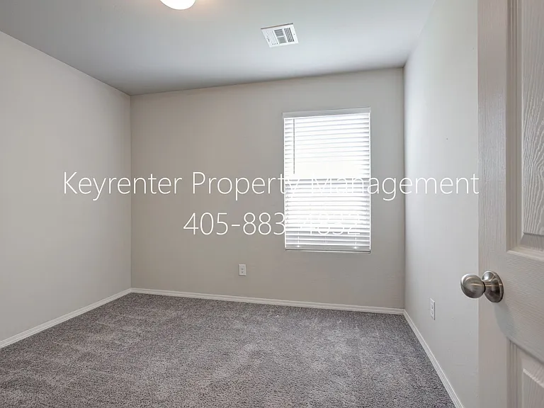 440 Fox Den Dr — Photo 13
