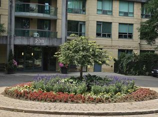238 Doris Ave #806, Toronto, ON M2N 6W1