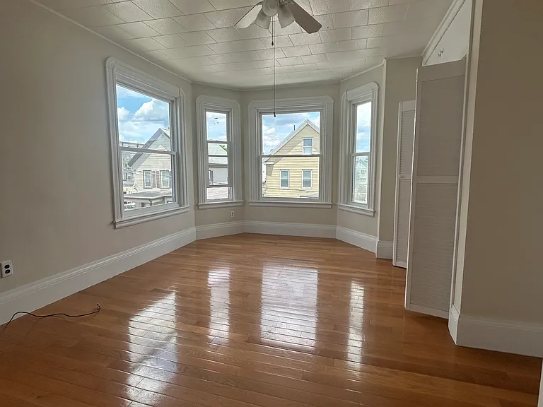 15 Phillips St #2 — Photo 12