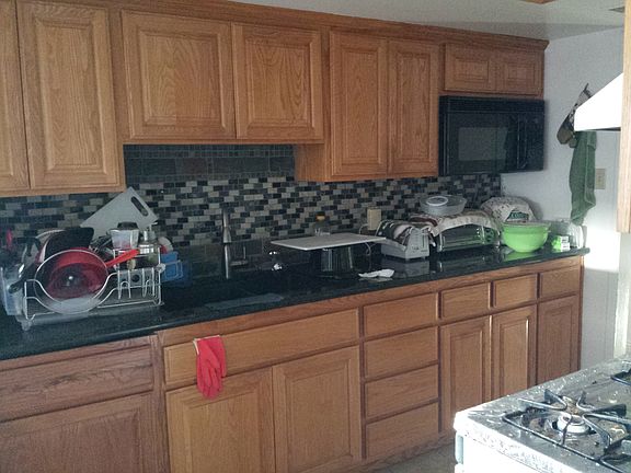 3rd image of 845 Alford St