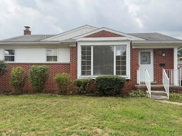 30435 Rosslyn Ave, Garden City, MI 48135