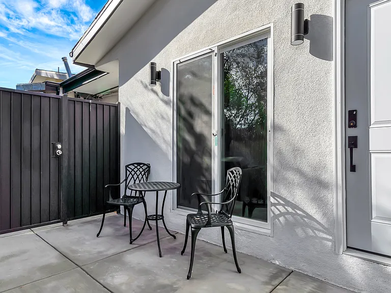 5565 Ostin Ave — Photo 75