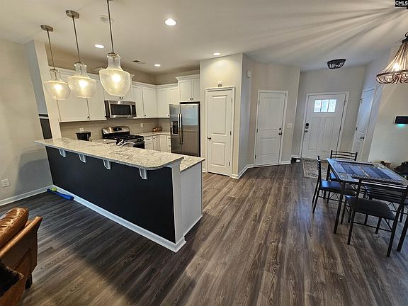5th image of 1003 Ashcroft Cir