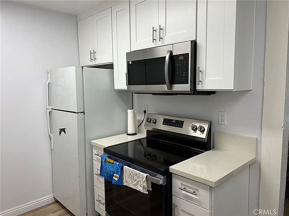 5th image of 1000 W Macarthur Blvd APT 93