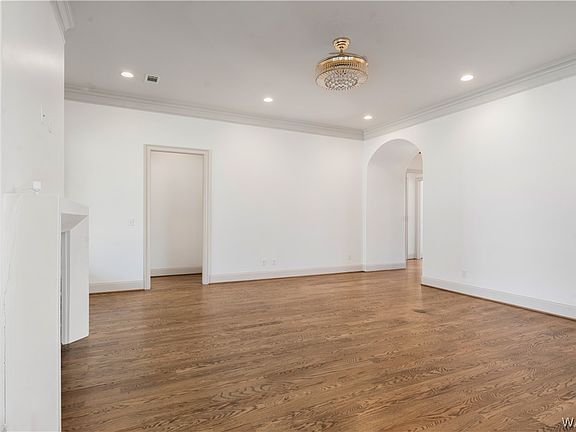 5th image of 6449 Chatham Rd