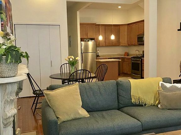3rd image of 43 Jefferson Ave #2