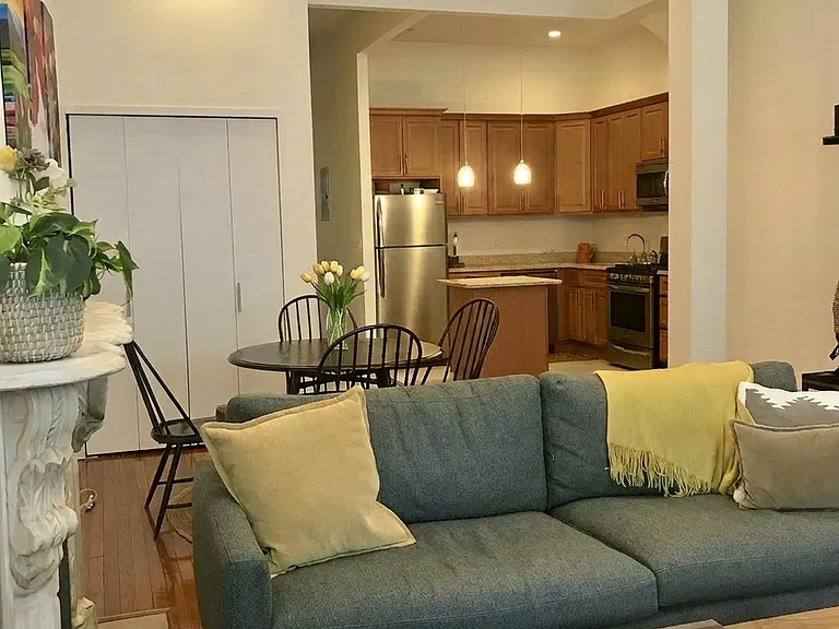 43 Jefferson Ave #2 — Photo 3