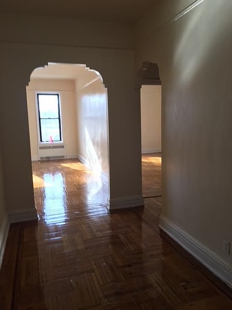 1st image of 25 Parade Pl APT 1A