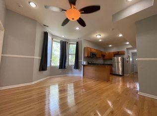 2946 W Lexington St #2W, Chicago, IL 60612
