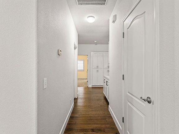 2nd image of 2921 Garzellis Way