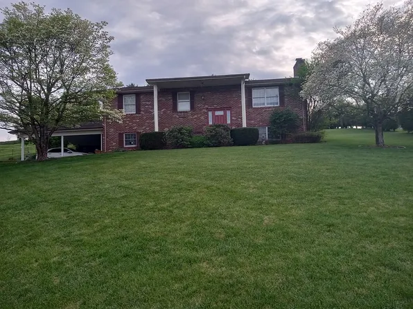 8 Regan Dr, Castlewood, VA 24224