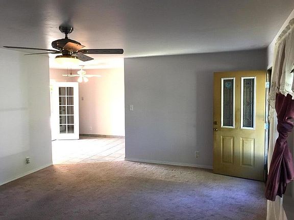 2nd image of 691 El Camino Paraiso