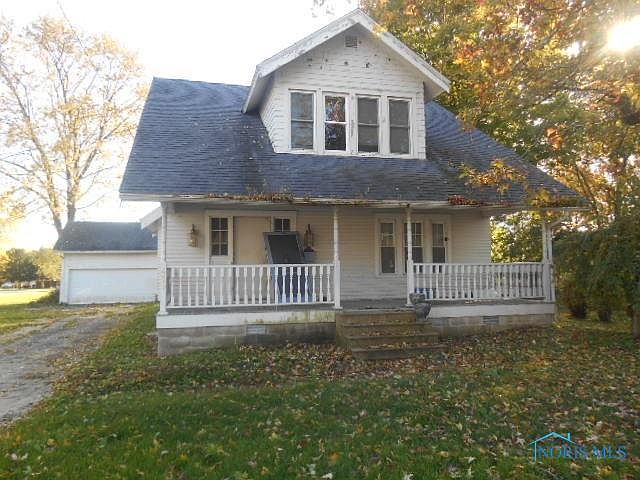 1st image of 419 W Leggett St