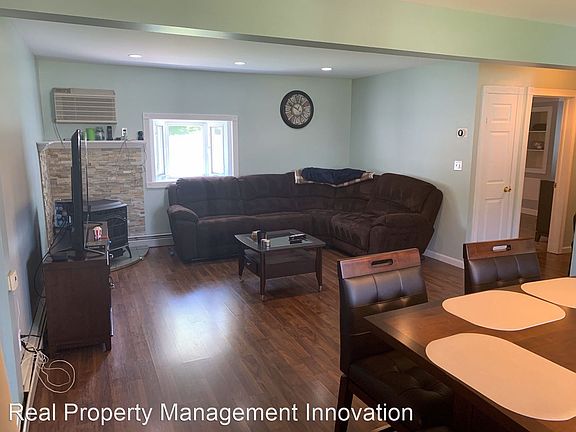 3rd image of 62 Dogwood Ln