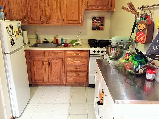 Rented by Joe Gotham LTD | media 21