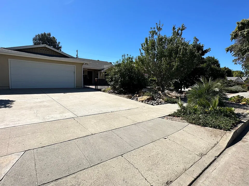 22544 Marlin Pl