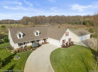 1588 Woodhaven Rd, Howell, MI 48855