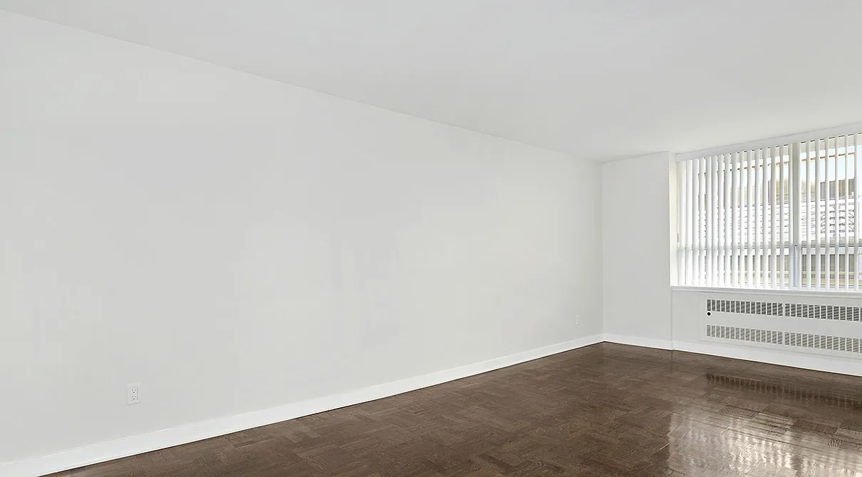 Avenue Park Apartments — Photo 2