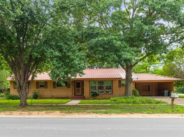 608 S Austin St, De Leon, TX 76444