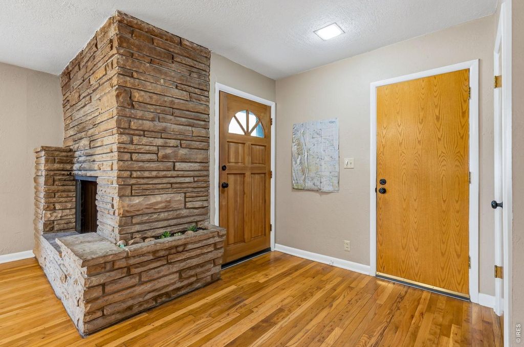 1709 Dale Ct