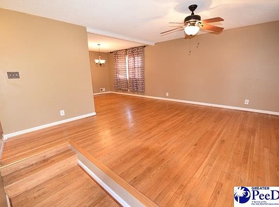 2nd image of 106 Elizabeth Dr