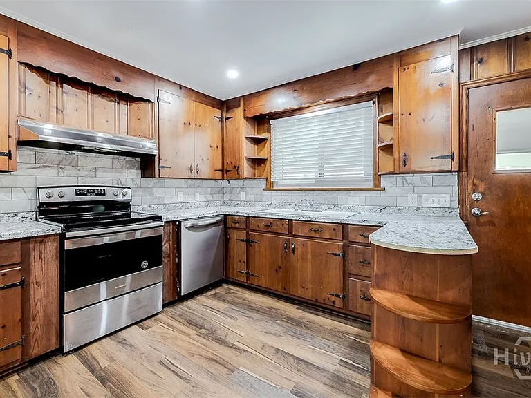 16 Herty Ave — Photo 12