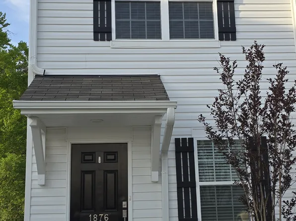 1876 Autumn Mist Dr, Winston Salem, NC 27103