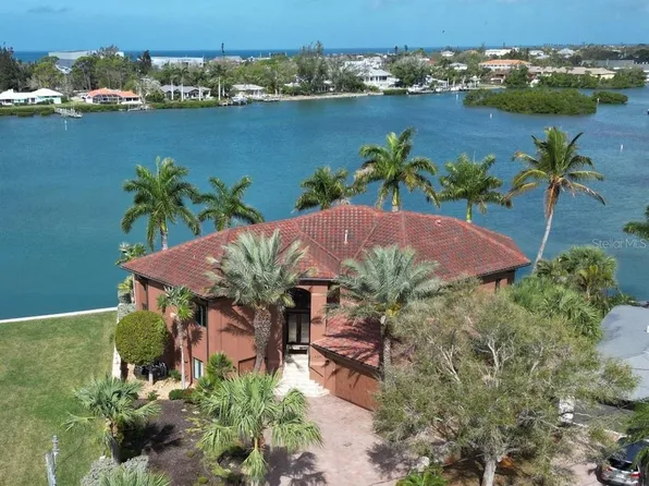 420 Palmetto Cres, Nokomis, FL 34275