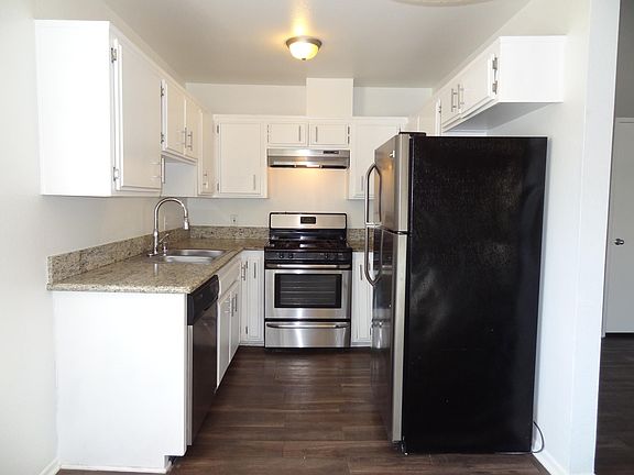 5th image of 11244 Morrison St