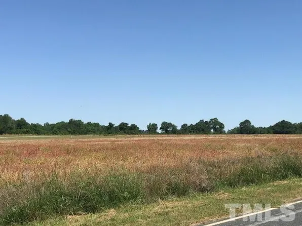 984 W Strickland Rd, Dunn, NC 28334