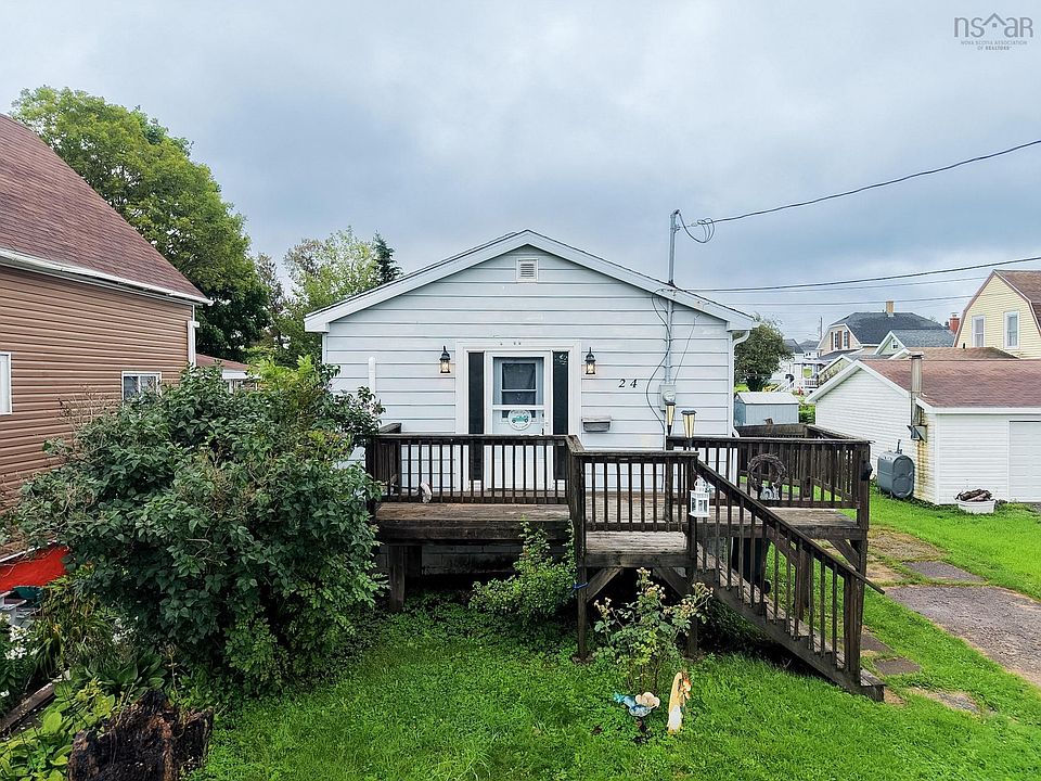 1st image of Beech St #24
