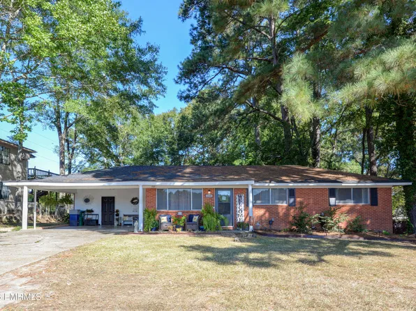 205 N Hills St, Meridian, MS 39305