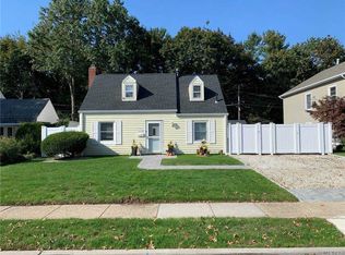 270 Jamaica Blvd, Carle Place, NY 11514